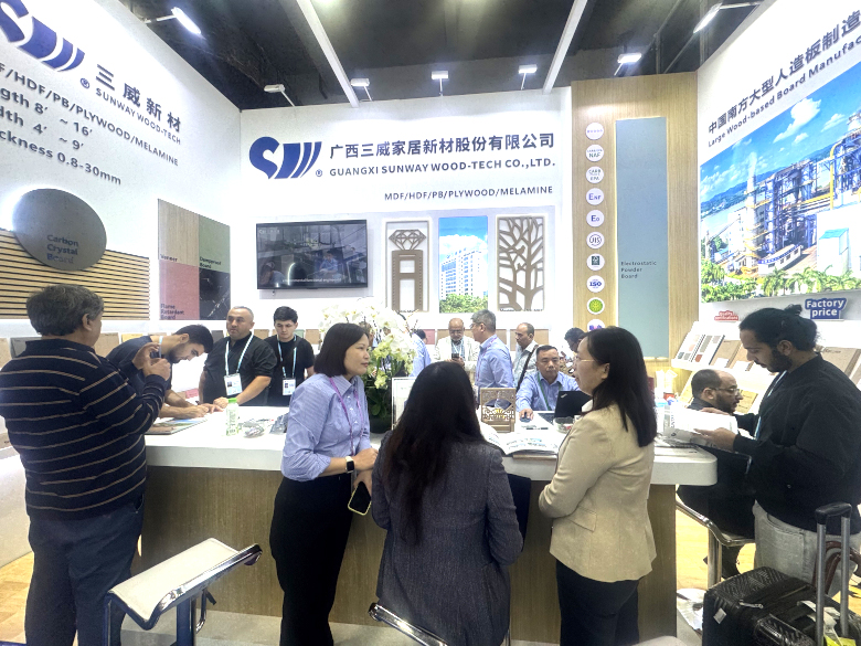 第138届广交会上GA黄金甲体育官方网站新材展位情况 第138届广交会上GA黄金甲体育官方网站新材展位情况